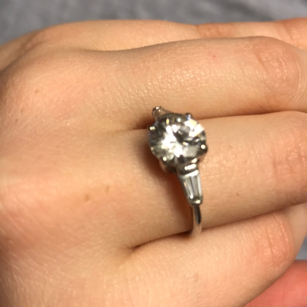 Ring - Picture 2 of 2